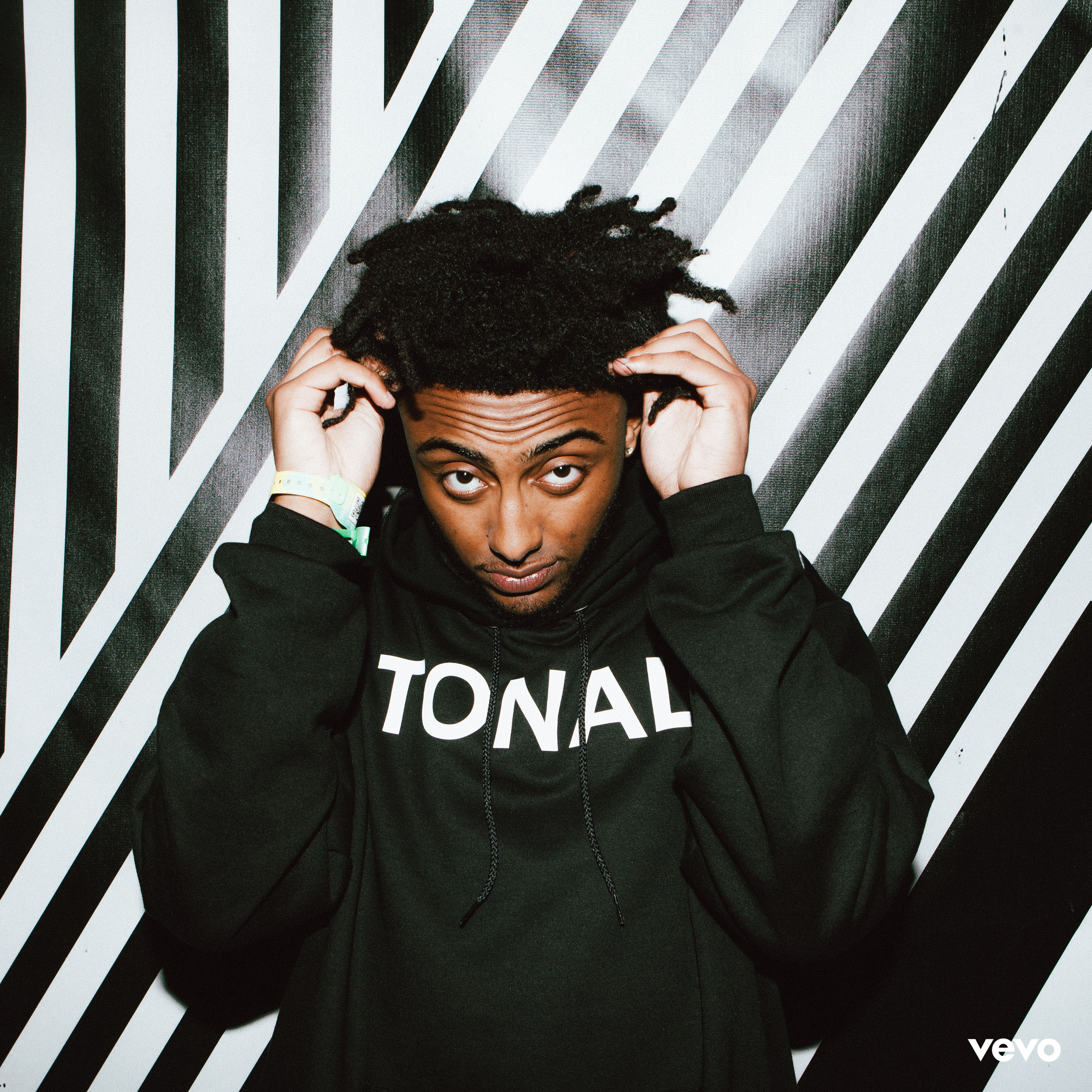 Amine Poses for Photos at Vevo House During SxSw Music Week 2017
